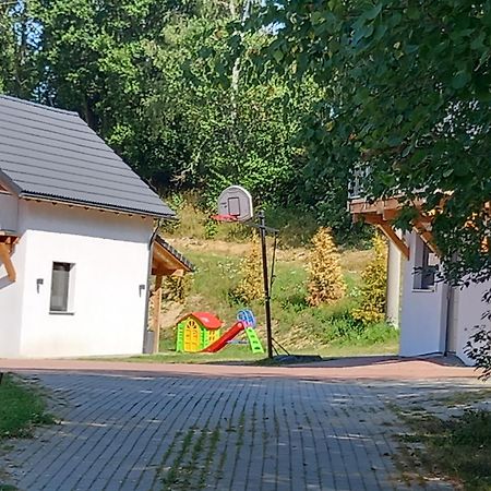 Resort Holiday Natural - Gosciniec Zacisze Chmielno Kültér fotó