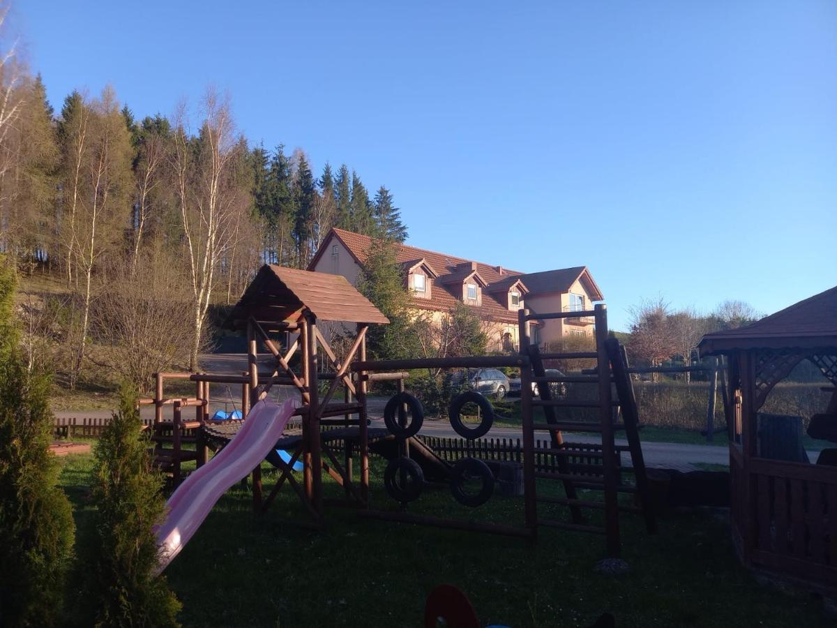 Resort Holiday Natural - Gosciniec Zacisze Chmielno Kültér fotó