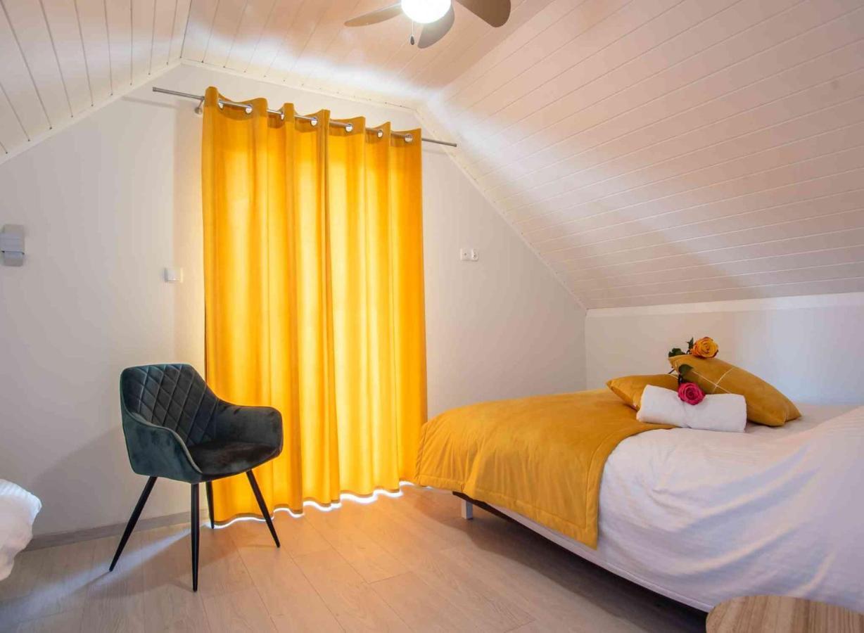 Resort Holiday Natural - Gosciniec Zacisze Chmielno Kültér fotó